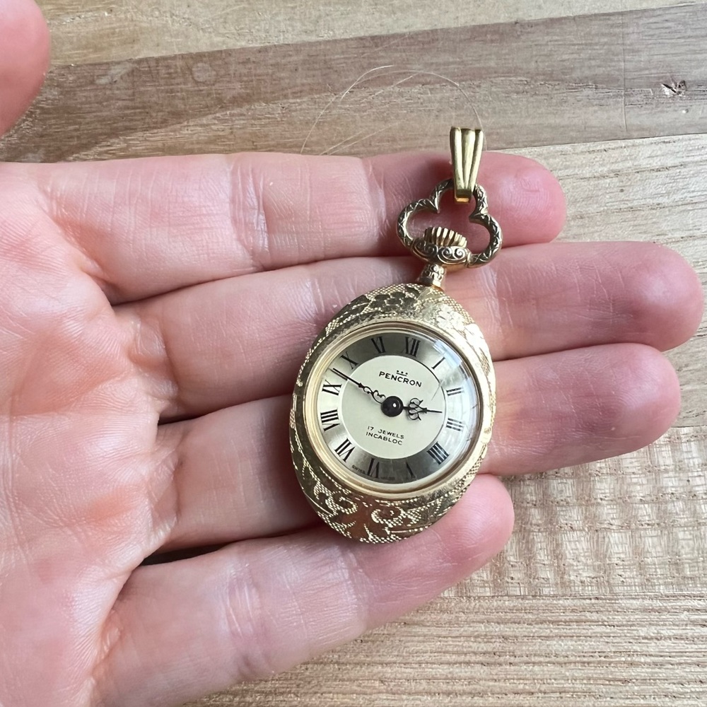 Pencron Vintage winding pocket watch pendant 17 jewels incabloc requires service - Picture 2 of 6